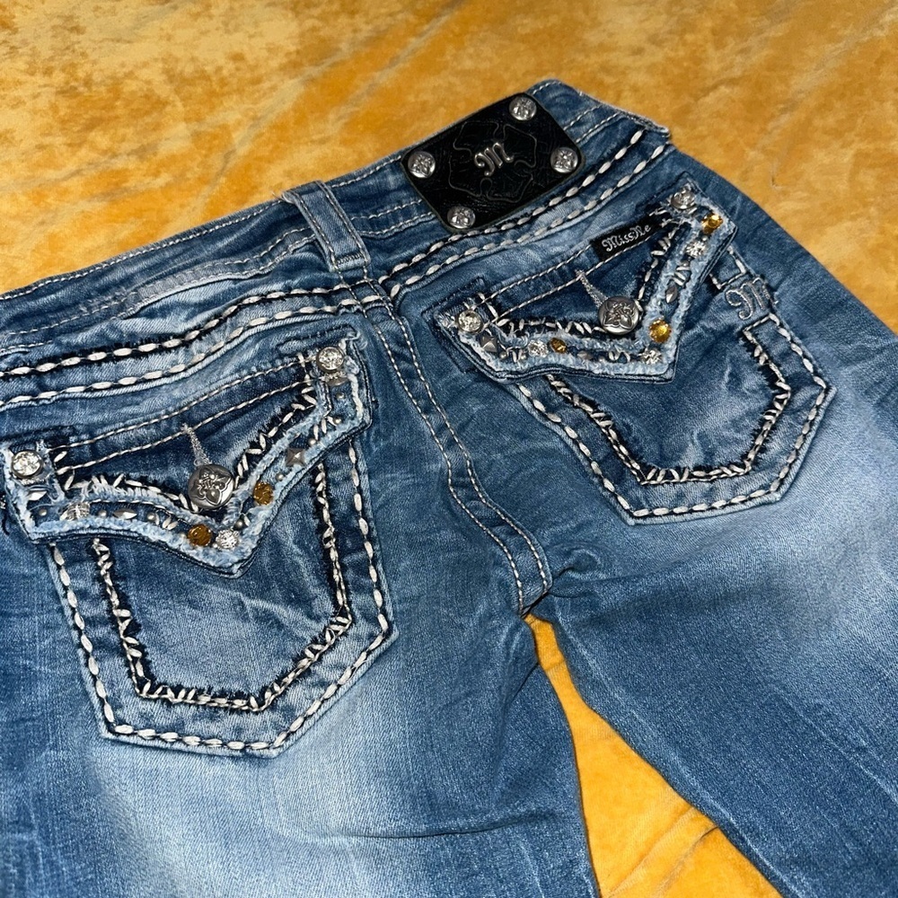 Miss Me Women's Blue Cuffef Capri with Embellished Pockets - Picture 5 of 9